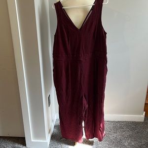 Torrid Red & Black Houndstooth Jumpsuit Size 3